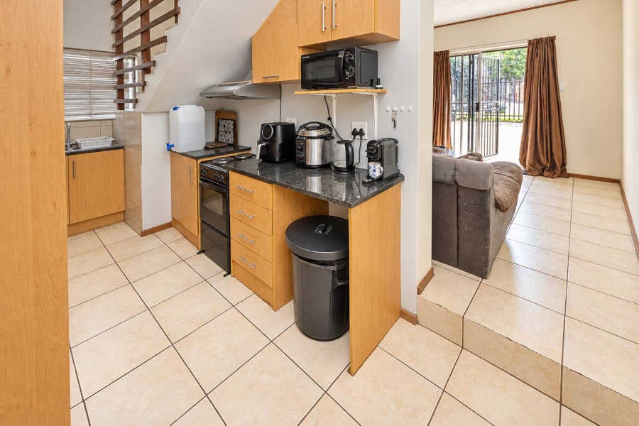 5 Bedroom Property for Sale in Melodie North West